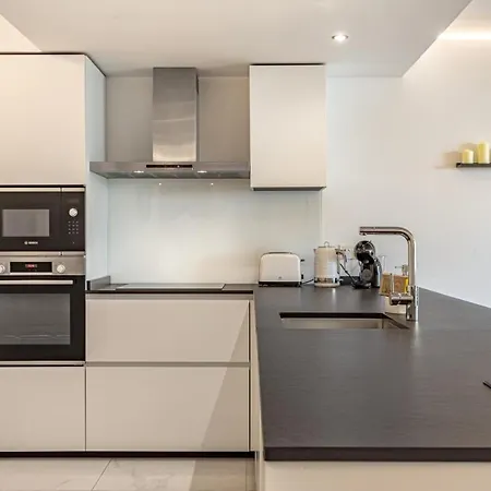 Relax On The Huge Terrace With Sea View 2 Mins To The Apartmán