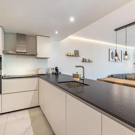 Apartmán Relax On The Huge Terrace With Sea View 2 Mins To The