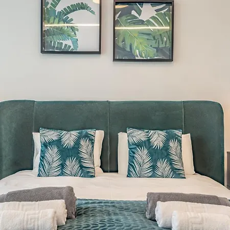 公寓 Relax On The Huge Terrace With Sea View 2 Mins To The *