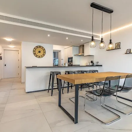 Lägenhet Relax On The Huge Terrace With Sea View 2 Mins To The Fuengirola