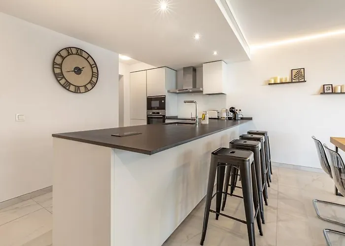 Apartament Relax On The Huge Terrace With Sea View 2 Mins To The *